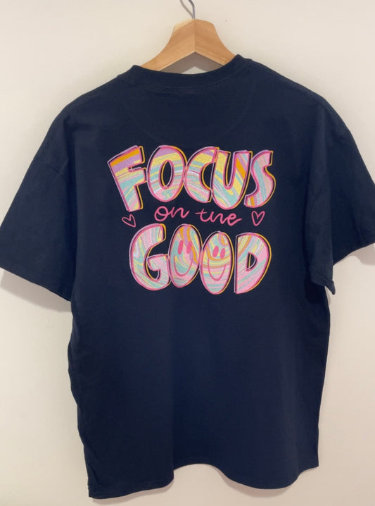 Smile Pocket Tee Focus on The Good